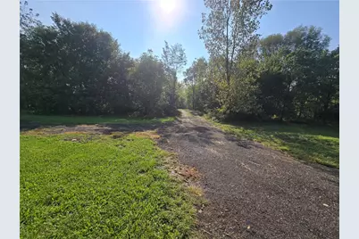 6024 Eaton Lewisburg, Lewisburg, OH 45339 - Photo 2