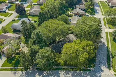 7511 Cloverbrook Park Drive, Centerville, OH 45459 - Photo 2