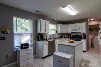 5950 Hillary, Dayton, OH 45426 - Photo 6
