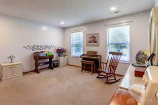 5950 Hillary, Dayton, OH 45426 - Photo 28