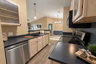 1820 Piper Ln, Centerville, OH 45440 - Photo 10