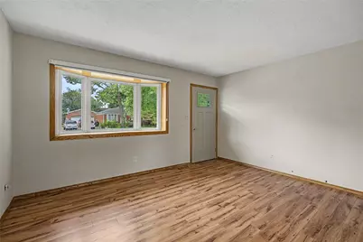 367 Hillhaven Drive, Dayton, OH 45449 - Photo 8