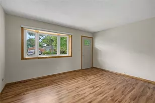 367 Hillhaven Dr, Dayton, OH 45449 - Photo 8