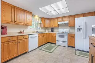 2431 Santa Rosa Dr, Kettering, OH 45440 - Photo 8