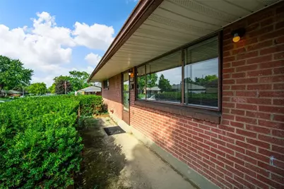 4867 Rittenhouse Drive, Huber Heights, OH 45424 - Photo 4