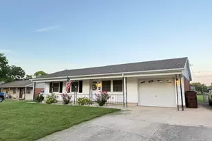 138 McCraw Dr, Englewood, OH 45322 - Photo 2