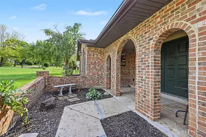 3849 Winthrop Drive, Beavercreek, OH 45431 - Photo 4