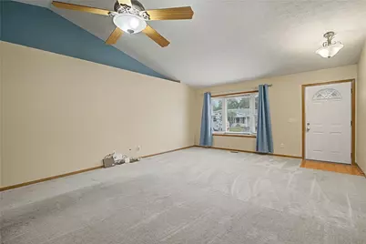 6230 7 Pines Drive, West Carrollton, OH 45449 - Photo 8