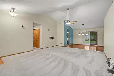 6230 7 Pines Drive, West Carrollton, OH 45449 - Photo 10