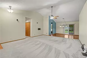 6230 7 Pines Dr, West Carrollton, OH 45449 - Photo 10