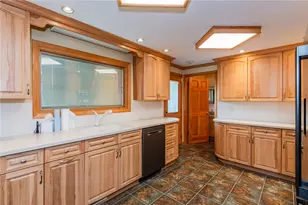 7163 Frederick-Garland Rd, Union Twp, OH 45322 - Photo 6