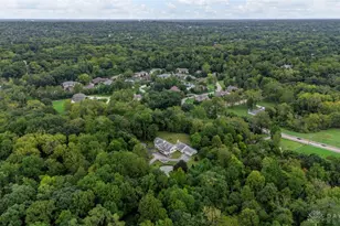 1060 Hidden Ridge Ln, Washington Twp, OH 45459 - Photo 12