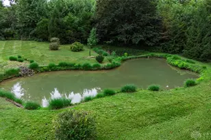 1060 Hidden Ridge Ln, Washington Twp, OH 45459 - Photo 2