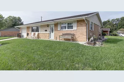 5753 Lily Lane, Dayton, OH 45414 - Photo 2