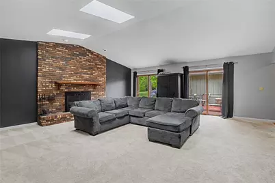 2180 Woodstock Court, Troy, OH 45373 - Photo 8