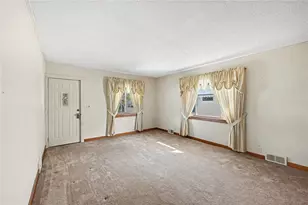 117 W Hill St, Pleasant Hill, OH 45359 - Photo 6