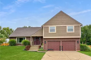 6800 Curtwood Dr, Tipp City, OH 45371 - Photo 2