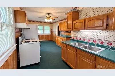 2855 Whittier Avenue, Dayton, OH 45420 - Photo 10