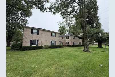 290 E Alex Bell Road #4, Centerville, OH 45459 - Photo 2
