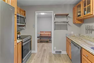208 E Dorothy Ln, Kettering, OH 45419 - Photo 6