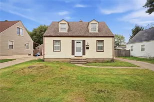 2019 E Bataan Dr, Kettering, OH 45420 - Photo 2