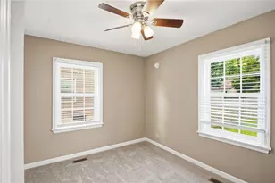 2019 E Bataan Dr, Kettering, OH 45420 - Photo 24