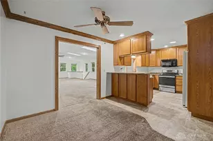 5748 Mallard Dr, Huber Heights, OH 45424 - Photo 16