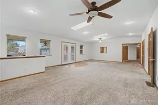 5748 Mallard Dr, Huber Heights, OH 45424 - Photo 14