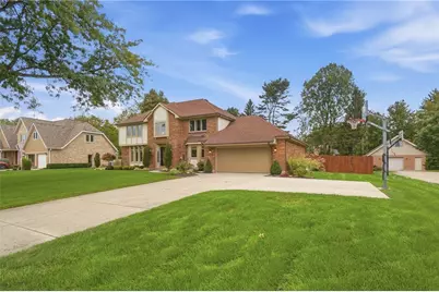 2091 Canterbury Court, Troy, OH 45373 - Photo 8