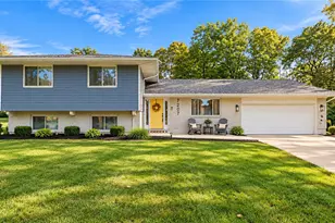 7207 Barr Cir, Dayton, OH 45459 - Photo 1