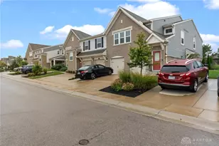 226 Old Pond Rd, Springboro, OH 45066 - Photo 2
