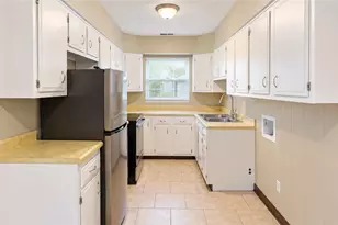 5060 Lauderdale Dr, Moraine, OH 45439 - Photo 6