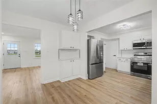 9221 N Main St, Dayton, OH 45415 - Photo 16
