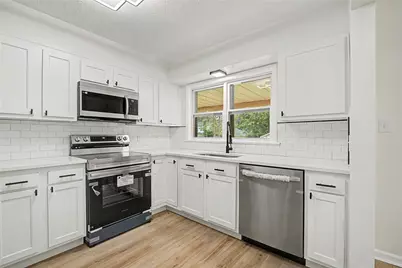 9221 N Main Street, Dayton, OH 45415 - Photo 18