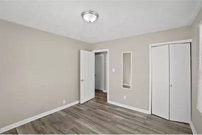 702 Allenwood Court, Dayton, OH 45420 - Photo 6