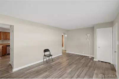 702 Allenwood Court, Dayton, OH 45420 - Photo 4