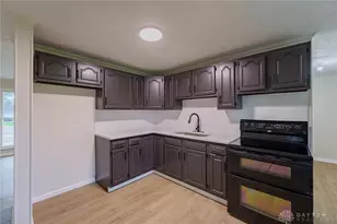 2128 Brennan Ln, Springfield, OH 45506 - Photo 12