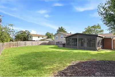 281 Fairway Drive, Fairborn, OH 45324 - Photo 32