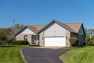 7825 Belle Plain Dr, Huber Heights, OH 45424 - Photo 1