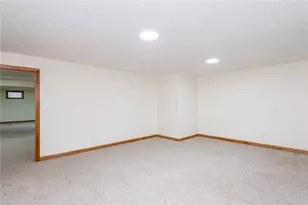 7825 Belle Plain Dr, Huber Heights, OH 45424 - Photo 32