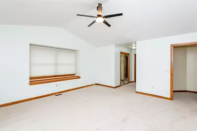 7825 Belle Plain Drive, West Carrollton, OH 45424 - Photo 12