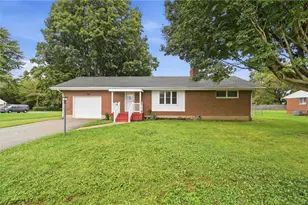 95 Lawnview Ave, North Hampton, OH 45349 - Photo 2