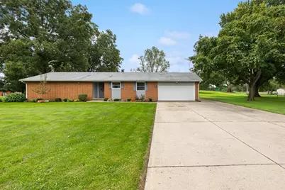 5325 David Drive, Tipp City, OH 45371 - Photo 2