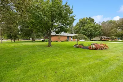5325 David Drive, Tipp City, OH 45371 - Photo 4