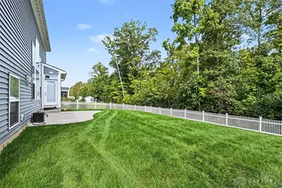 2112 Silver Linden Drive, Tipp City, OH 45371 - Photo 32