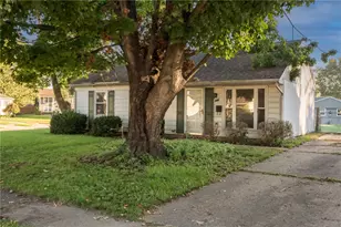 200 Tulip Dr, West Carrollton, OH 45449 - Photo 4