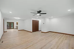 193 Monarch Rd, Washington Twp, OH 45458 - Photo 8
