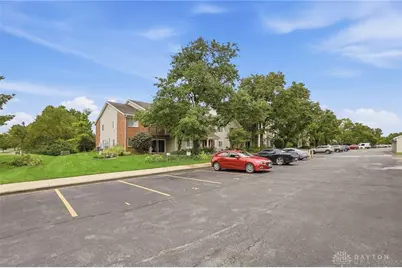 1520 Lake Pointe Way #1, Centerville, OH 45459 - Photo 2