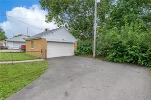 327 Patterson Rd, Oakwood, OH 45419 - Photo 30