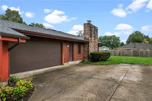 1211 Agate Trail, Washington Twp, OH 45459 - Photo 4